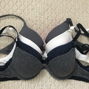Set of 4 bras